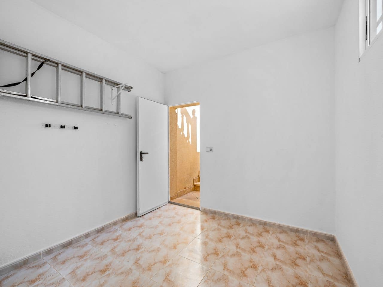 2 sypialnia Willa na sprzedaż w Benimar z basenem - 395 000 € (Ref: 9985790)