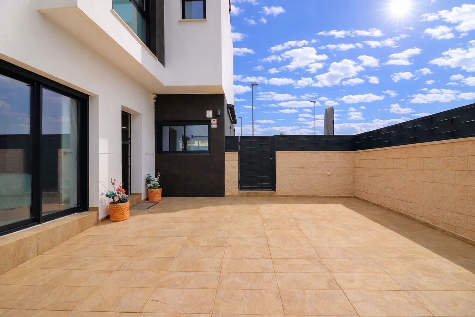 3 soveværelse Villa til salg i Benijofar med swimmingpool garage - € 380.000 (Ref: 9985796)