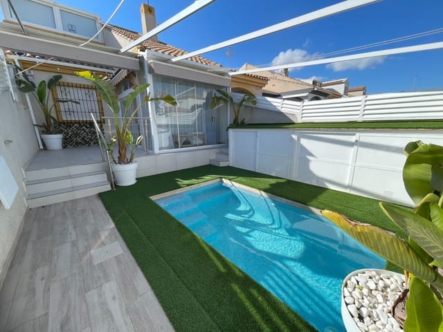 3 soverom Hus til salgs i Torre de la Horadada, Pilar de la Horadada med svømmebasseng - € 355 000 (Ref: 9985797)