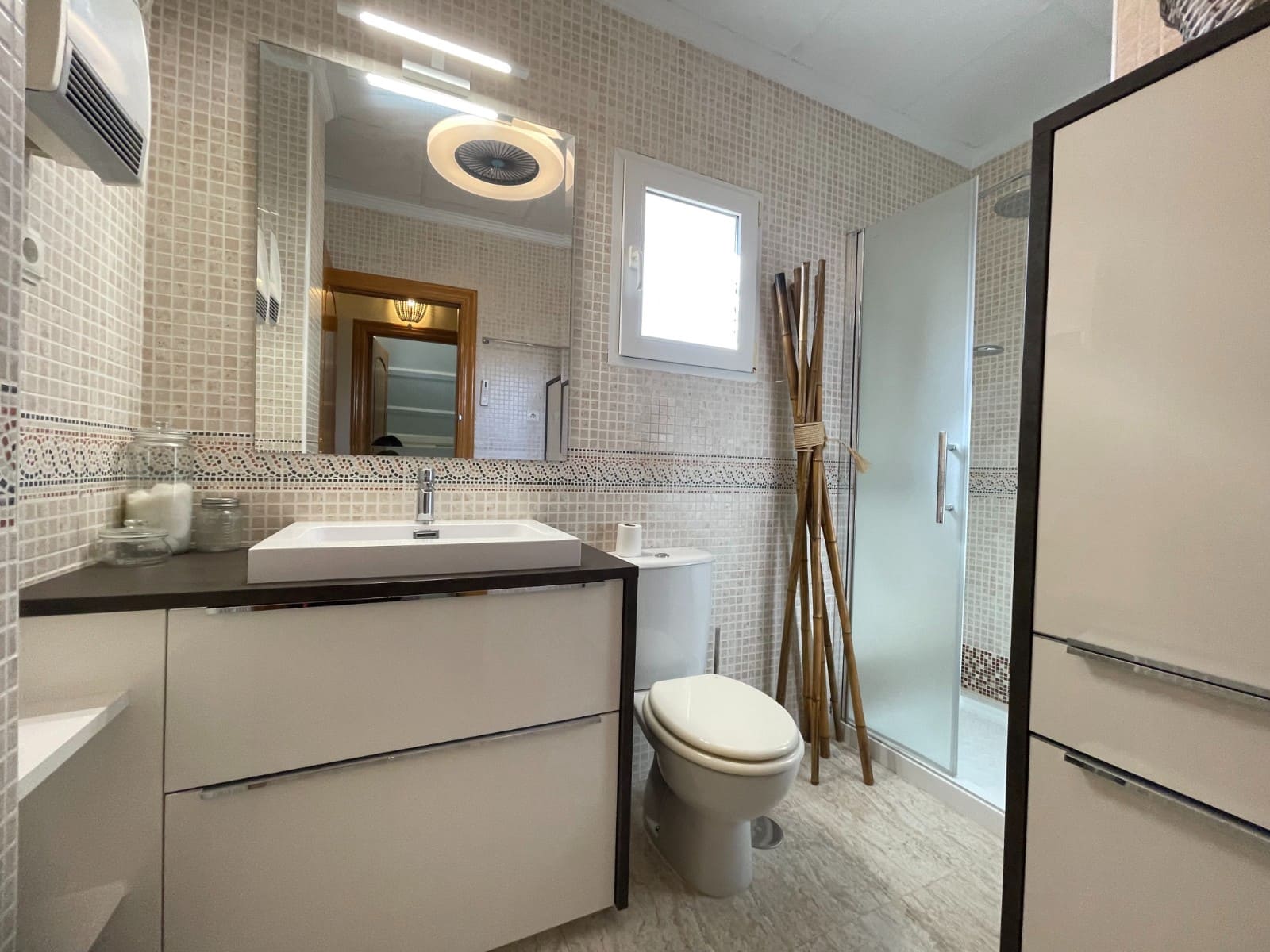 3 makuuhuone Omakotitalo myytävänä paikassa Torre de la Horadada mukana uima-altaan - 355 000 € (Ref: 9985797)