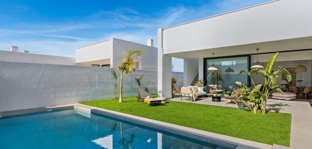 3 sypialnia Willa na sprzedaż w Mar de Cristal, Kartagena z basenem garażem - 549 000 € (Ref: 9985805)