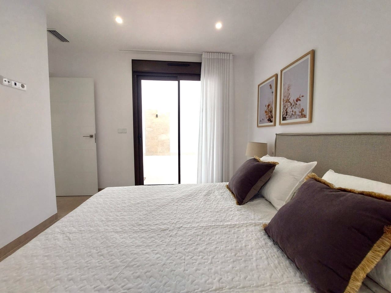 3 chambre Villa/Maison à vendre à San Pedro del Pinatar avec piscine - 395 000 € (Ref: 9985806)