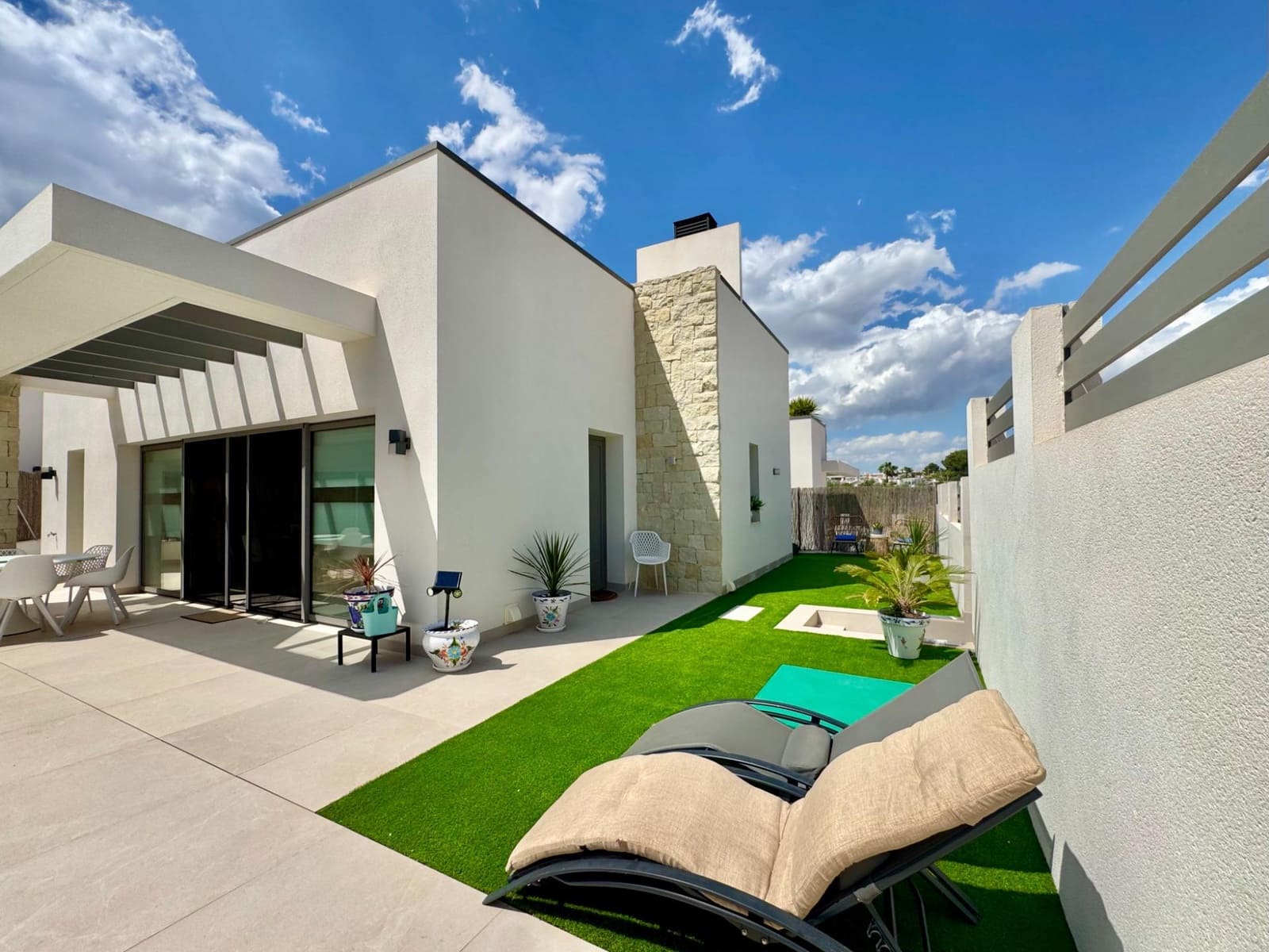 3 bedroom Villa for sale in San Miguel de Salinas with pool - € 524,900 (Ref: 9985814)