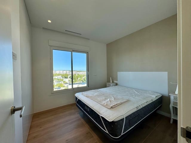 Apartamento de 3 habitaciones en Las Colinas Golf, Orihuela en venta con piscina garaje - 469.000 € (Ref: 9985815)