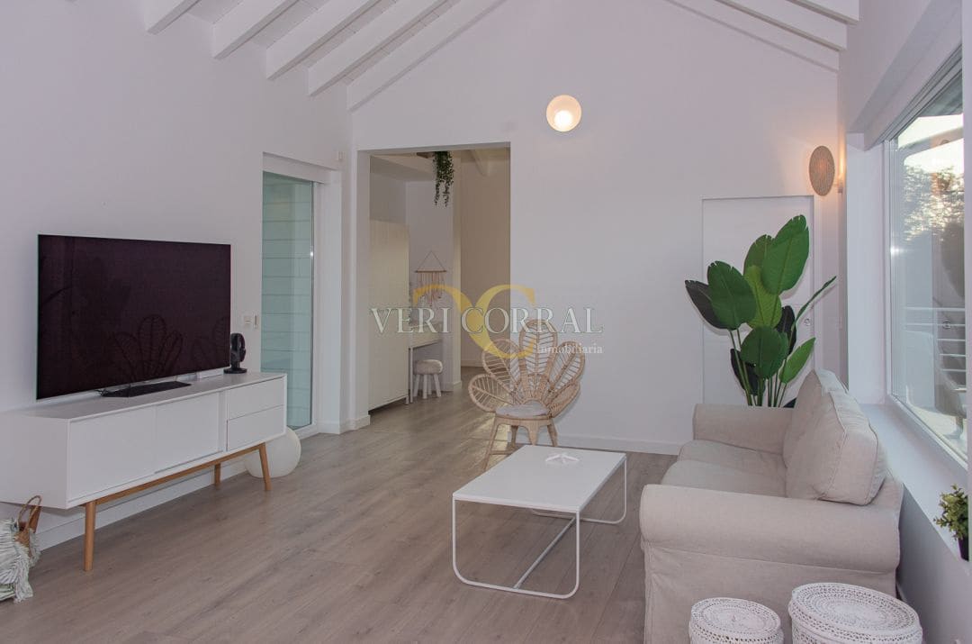 3 bedroom Villa for sale in Llanes - € 1,300,000 (Ref: 9443430)