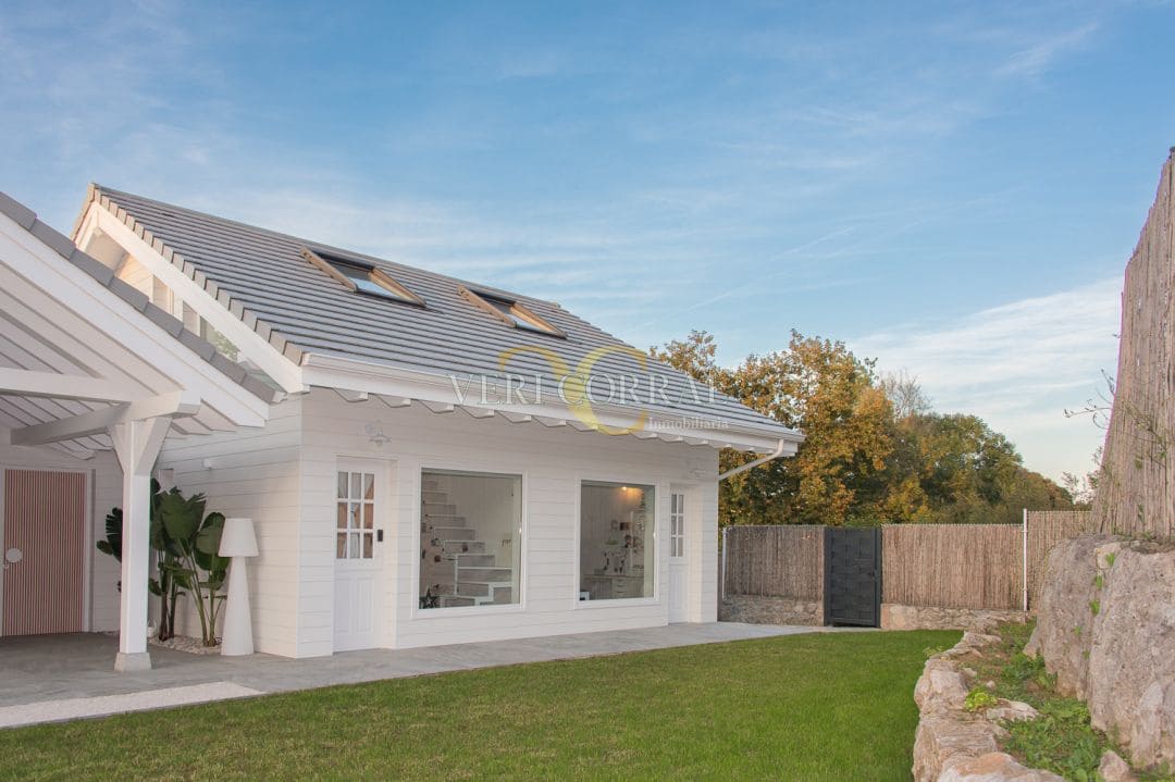 3 bedroom Villa for sale in Llanes - € 1,300,000 (Ref: 9443430)