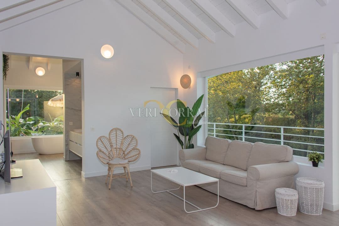 3 bedroom Villa for sale in Llanes - € 1,300,000 (Ref: 9443430)