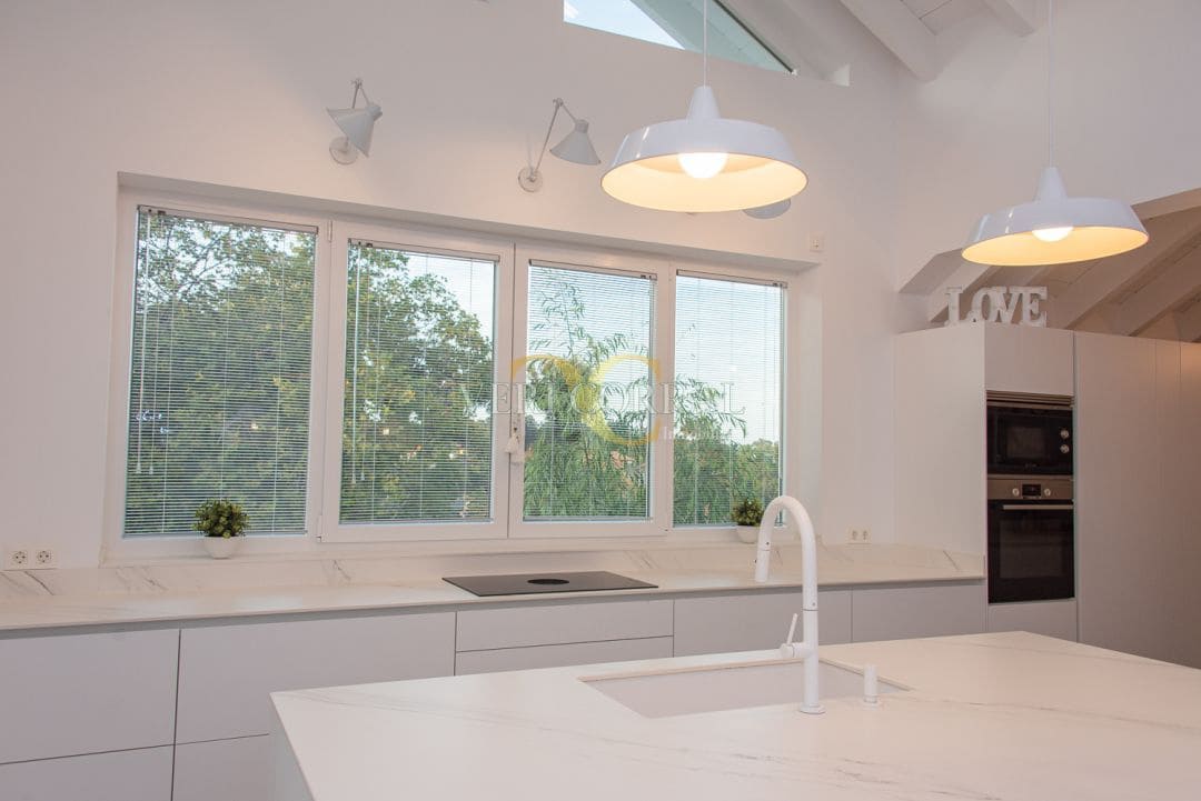 3 bedroom Villa for sale in Llanes - € 1,300,000 (Ref: 9443430)