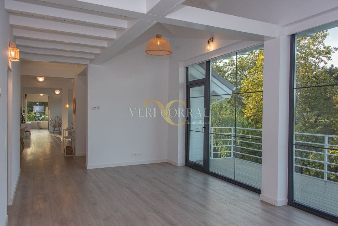 3 bedroom Villa for sale in Llanes - € 1,300,000 (Ref: 9443430)