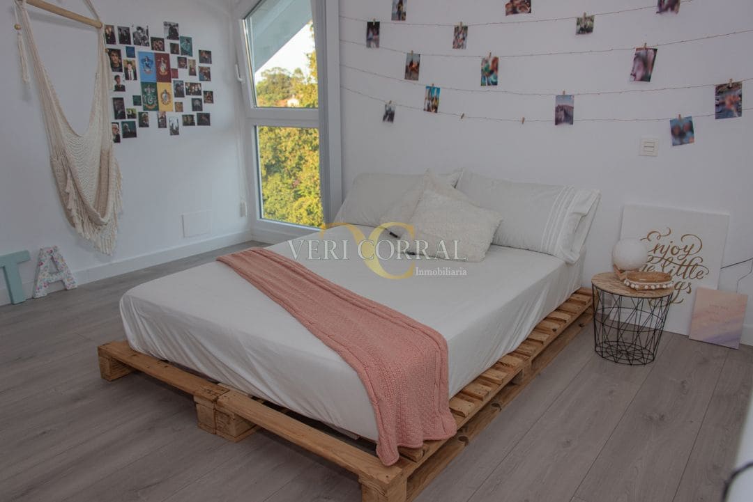 3 bedroom Villa for sale in Llanes - € 1,300,000 (Ref: 9443430)