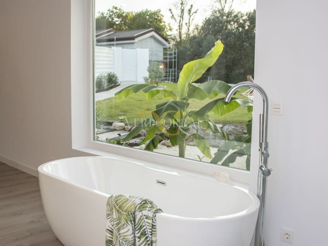 3 bedroom Villa for sale in Llanes - € 1,300,000 (Ref: 9443430)