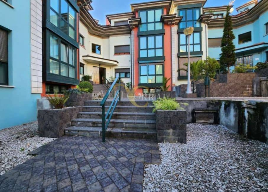 2 bedroom Flat for sale in Llanes - € 225,000 (Ref: 9443431)
