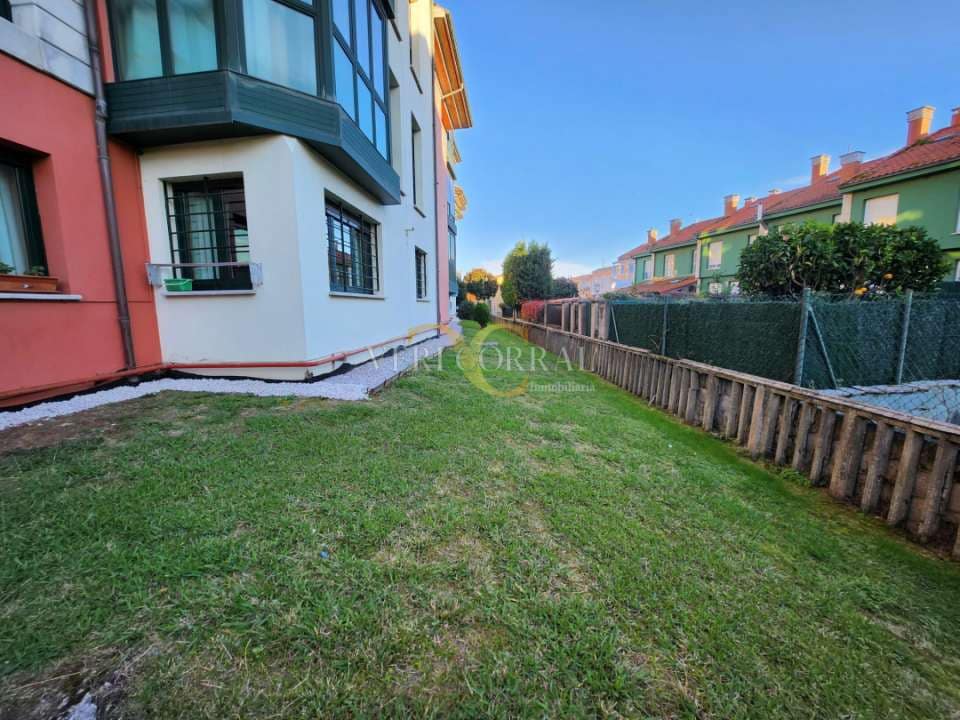 2 bedroom Flat for sale in Llanes - € 225,000 (Ref: 9443431)