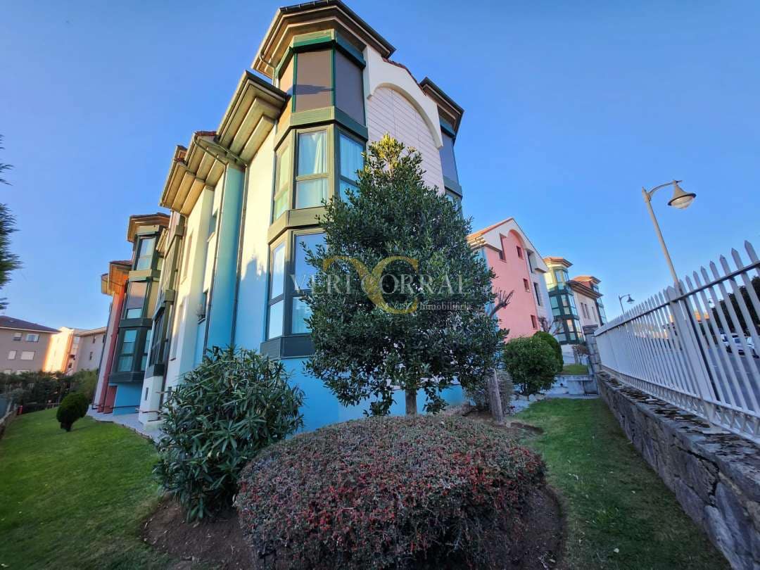 2 bedroom Flat for sale in Llanes - € 225,000 (Ref: 9443431)