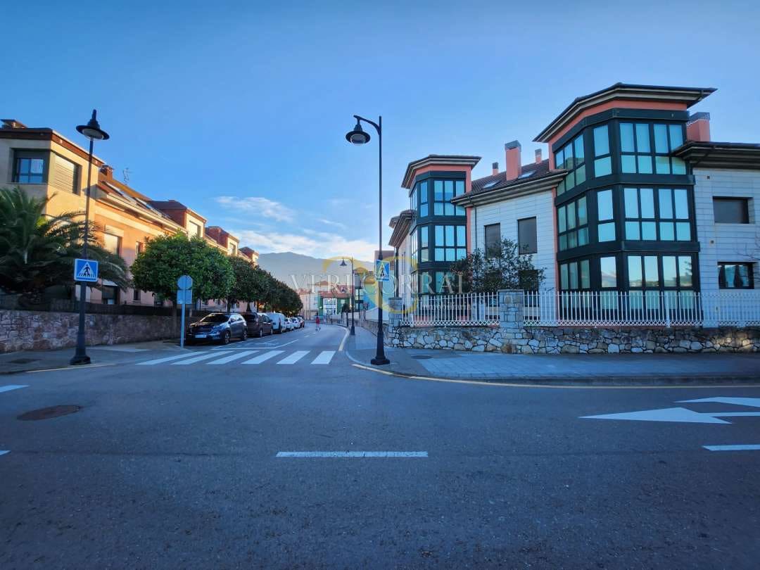 2 bedroom Flat for sale in Llanes - € 225,000 (Ref: 9443431)