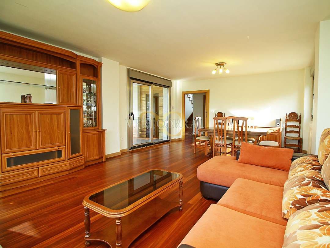 5 slaapkamer Villa te koop in Gijon - € 820.000 (Ref: 9443433)