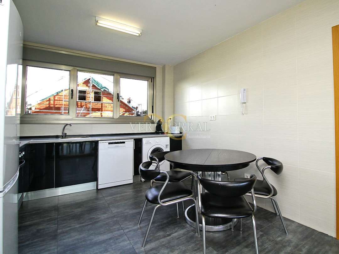 5 slaapkamer Villa te koop in Gijon - € 820.000 (Ref: 9443433)