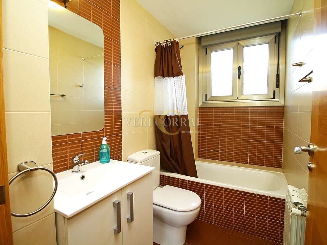 5 slaapkamer Villa te koop in Gijon - € 820.000 (Ref: 9443433)