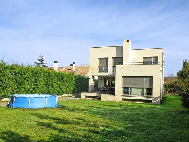 5 slaapkamer Villa te koop in Gijón - € 820.000 (Ref: 9443433)