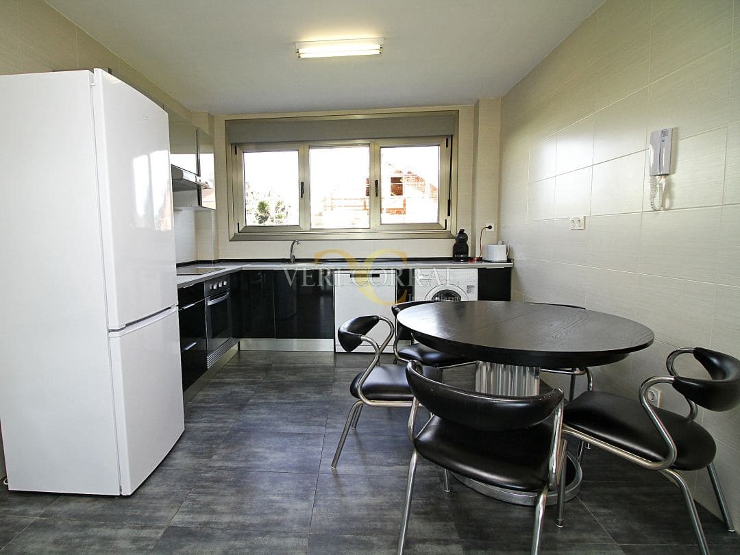 5 slaapkamer Villa te koop in Gijon - € 820.000 (Ref: 9443433)