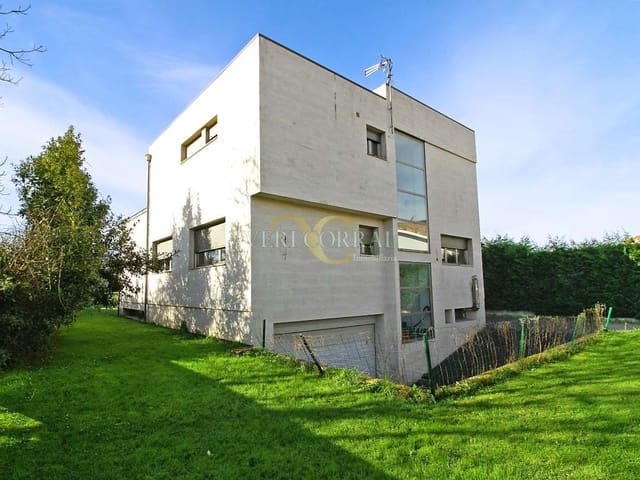 5 slaapkamer Villa te koop in Gijón - € 820.000 (Ref: 9443433)