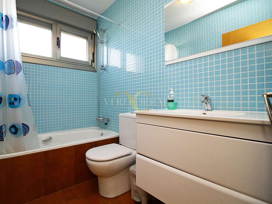 5 slaapkamer Villa te koop in Gijon - € 820.000 (Ref: 9443433)