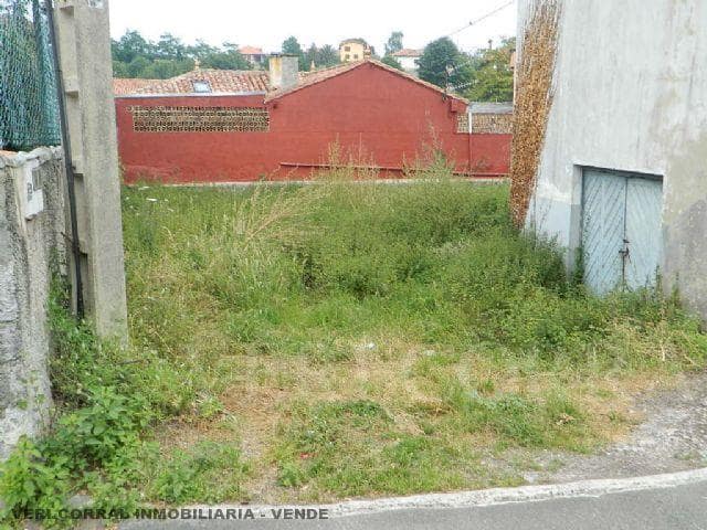 8 bedroom Townhouse for sale in Llanes - € 145,000 (Ref: 9443435)