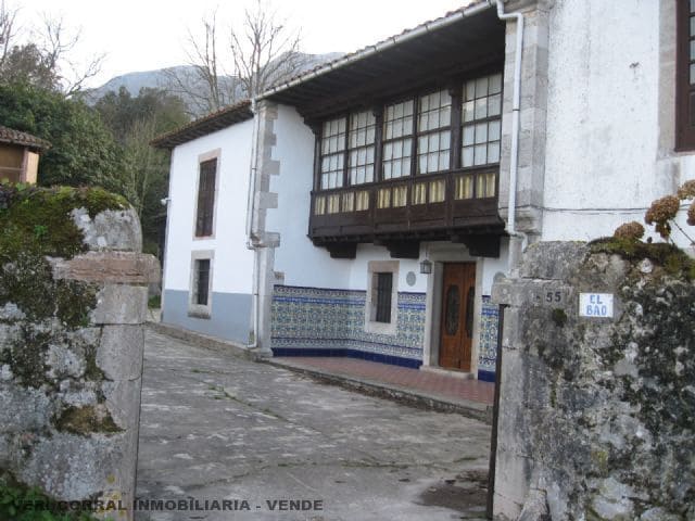 5 bedroom Townhouse for sale in Llanes - € 2,000,000 (Ref: 9443437)