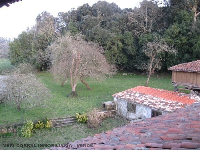 5 bedroom Townhouse for sale in Llanes - € 2,000,000 (Ref: 9443437)
