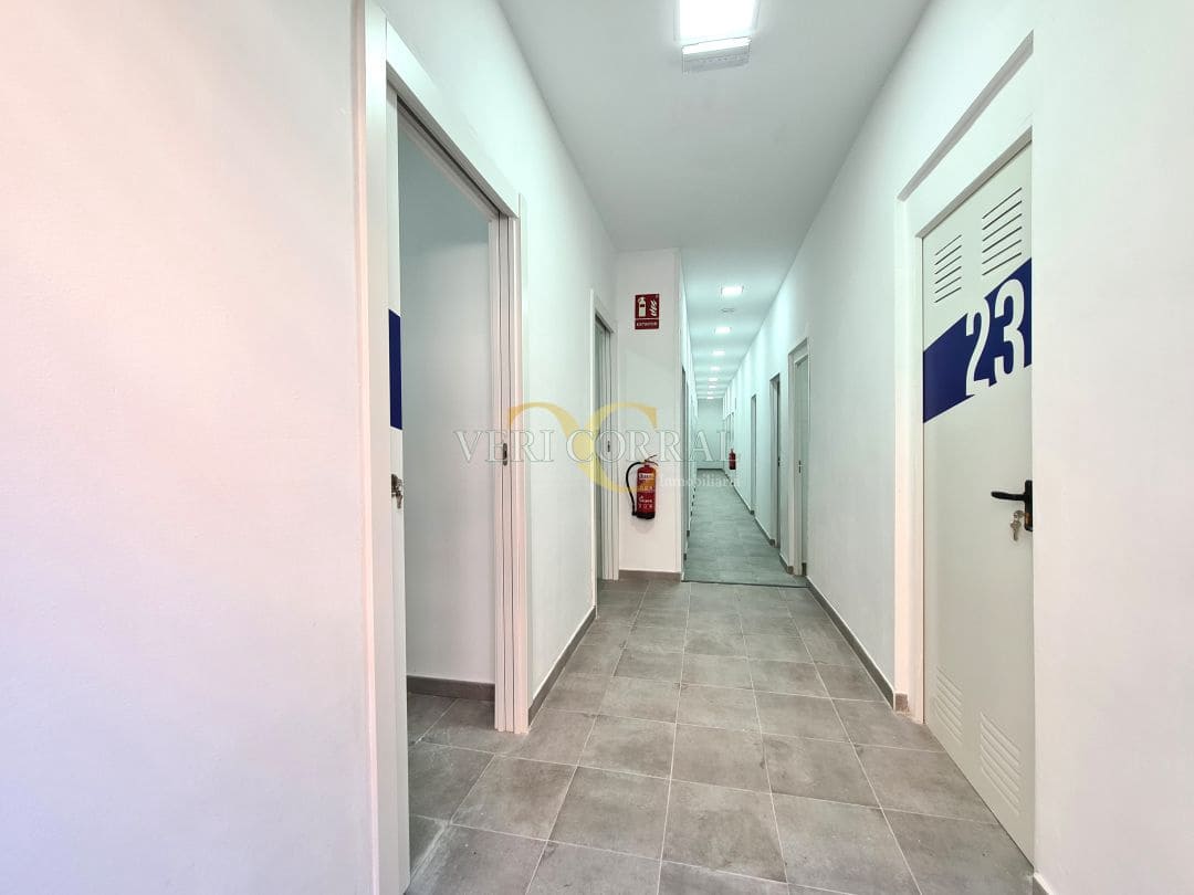 Local Comercial en Oviedo en venta - 229.000 € (Ref: 9443441)