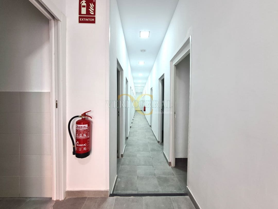 Local Comercial en Oviedo en venta - 229.000 € (Ref: 9443441)