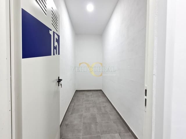 Local Comercial en Centro Urbano, Oviedo en venta - 229.000 € (Ref: 9443441)