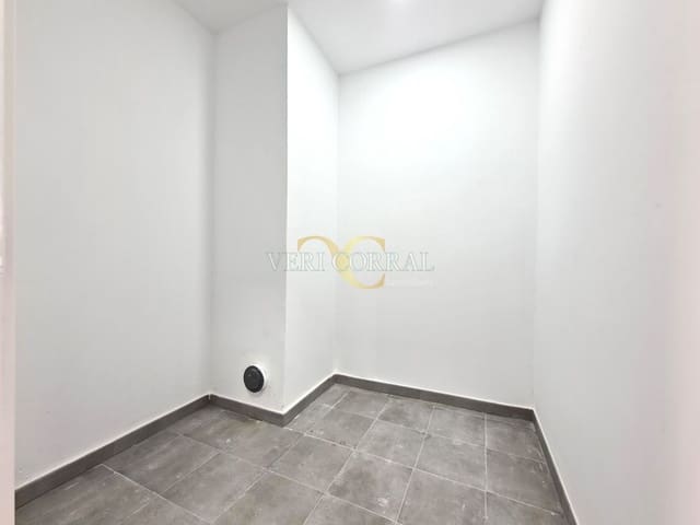 Local Comercial en Centro Urbano, Oviedo en venta - 229.000 € (Ref: 9443441)