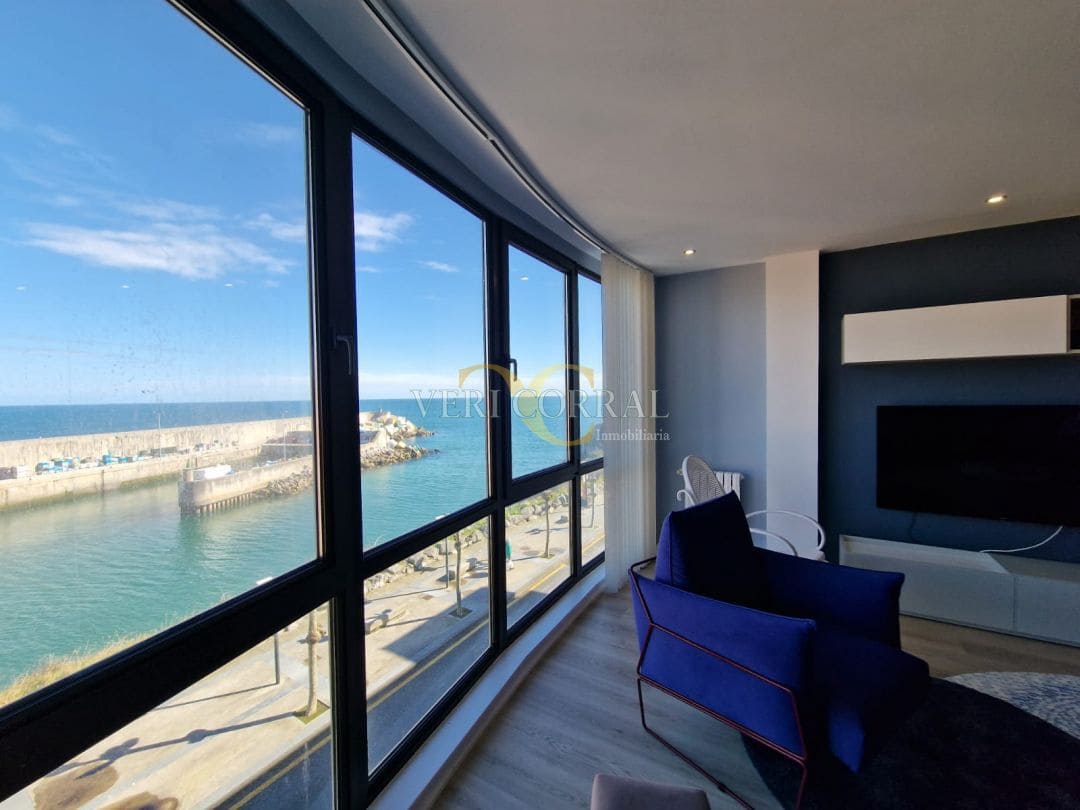 3 bedroom Flat for rent in Llanes - € 280 (Ref: 9443443)