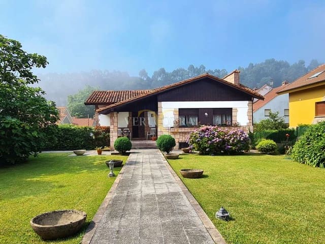 5 bedroom Townhouse for sale in Ribadesella/Ribeseya, Ribadesella - € 1,250,000 (Ref: 9443444)