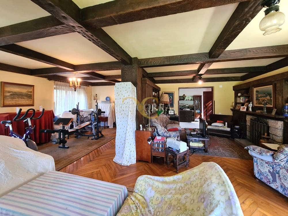 5 bedroom Townhouse for sale in Ribadesella - € 1,250,000 (Ref: 9443444)