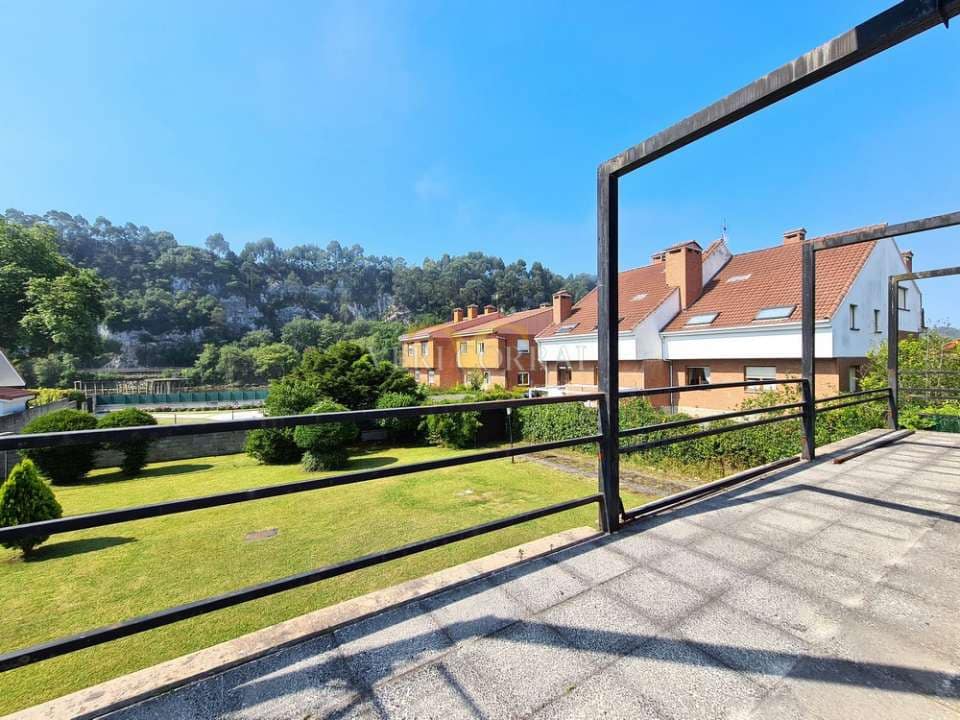 5 bedroom Townhouse for sale in Ribadesella - € 1,250,000 (Ref: 9443444)