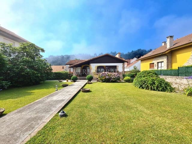 5 bedroom Townhouse for sale in Ribadesella/Ribeseya, Ribadesella - € 1,250,000 (Ref: 9443444)