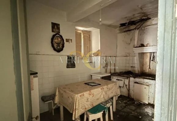 3 bedroom Townhouse for sale in Llanes - € 85,000 (Ref: 9443449)