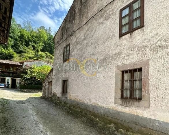 3 bedroom Townhouse for sale in Llanes - € 85,000 (Ref: 9443449)