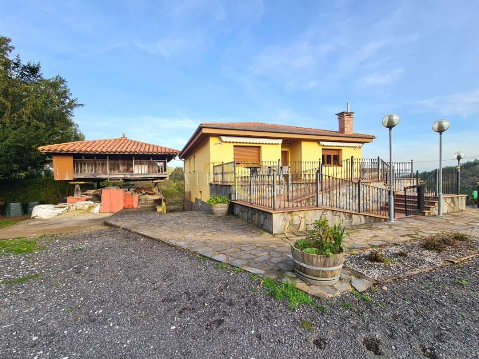 5 sypialnia Dom na sprzedaż w Pravia - 299 000 € (Ref: 9443450)