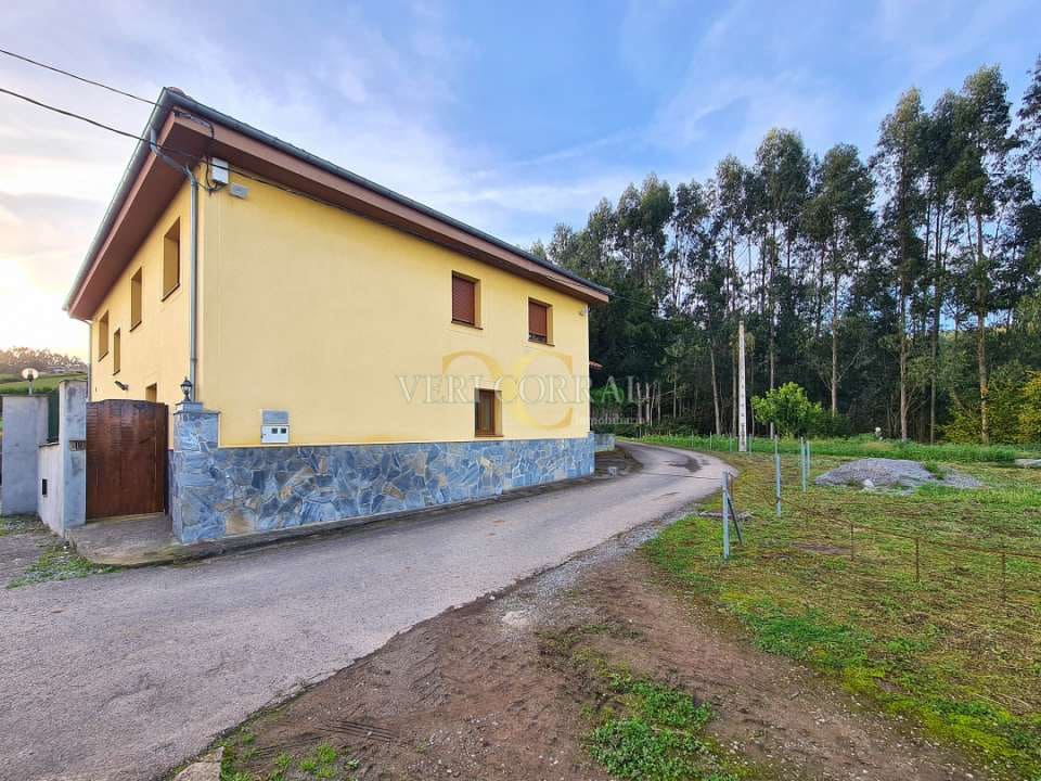 5 sypialnia Dom na sprzedaż w Pravia - 299 000 € (Ref: 9443450)