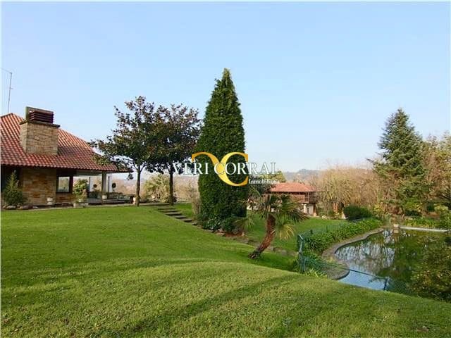 6 slaapkamer Villa te koop in Gijón met zwembad - € 1.200.000 (Ref: 9443452)