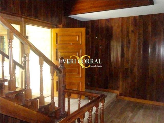 6 bedroom Villa for sale in Gijon with pool - € 1,200,000 (Ref: 9443452)