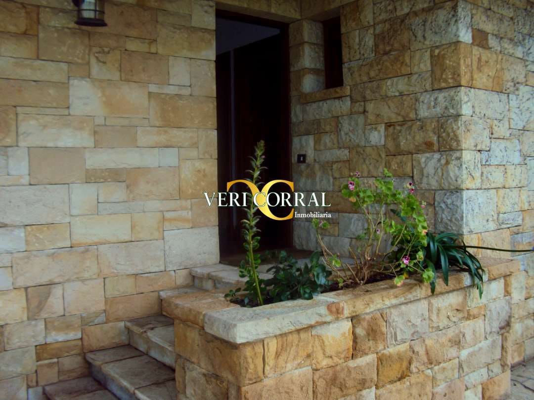 6 bedroom Villa for sale in Gijon with pool - € 1,200,000 (Ref: 9443452)