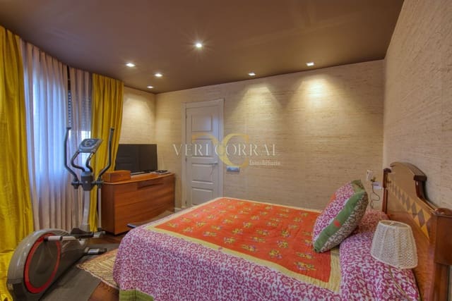 Apartamento de 3 habitaciones en Centro Urbano, Oviedo en venta - 550.000 € (Ref: 9443453)