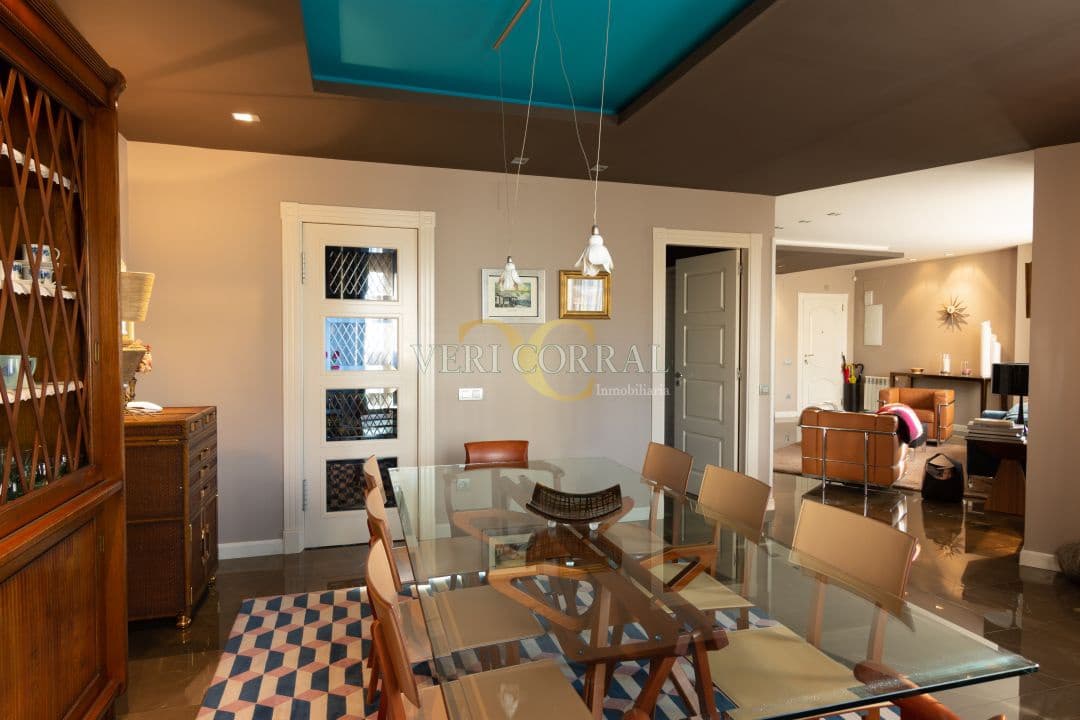 Apartamento de 3 habitaciones en Oviedo en venta - 550.000 € (Ref: 9443453)