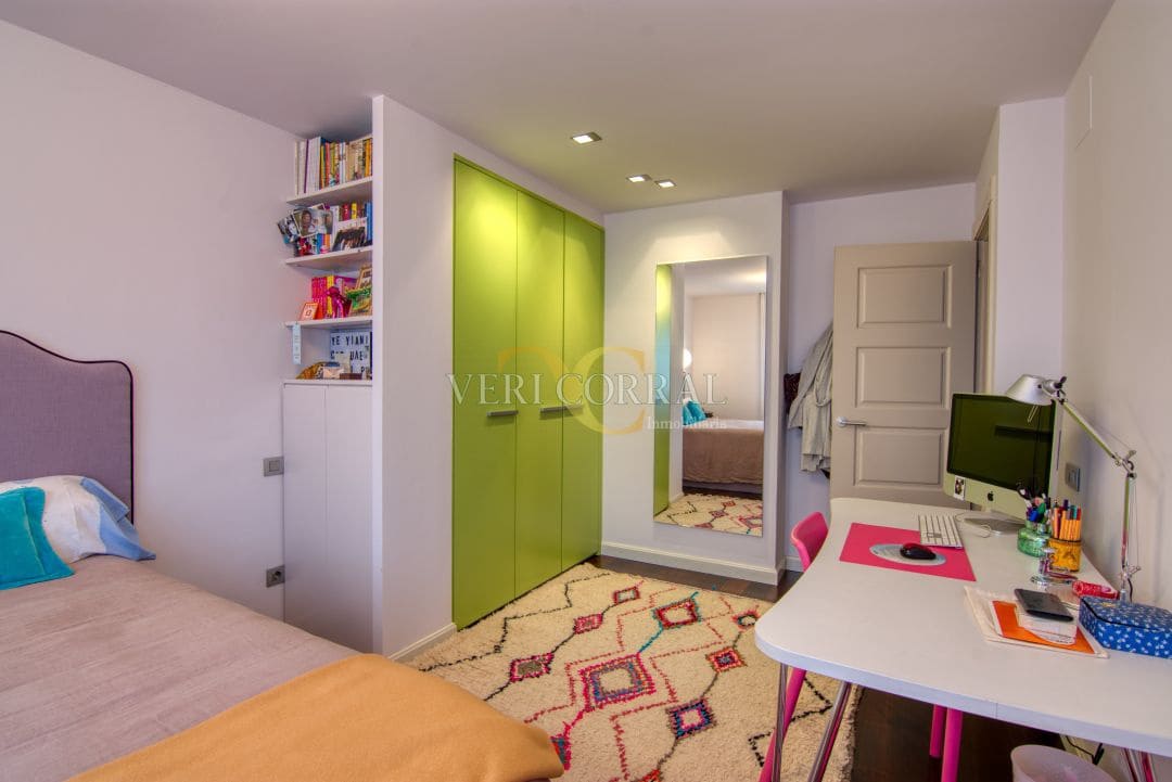 Apartamento de 3 habitaciones en Oviedo en venta - 550.000 € (Ref: 9443453)