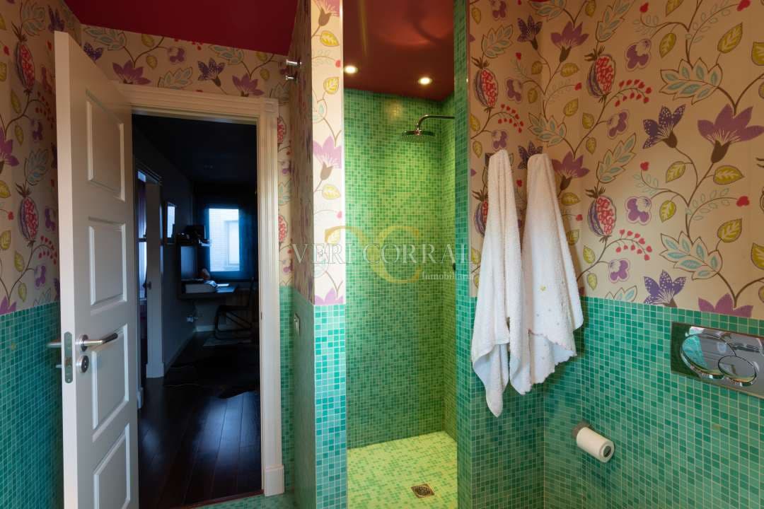 Apartamento de 3 habitaciones en Oviedo en venta - 550.000 € (Ref: 9443453)