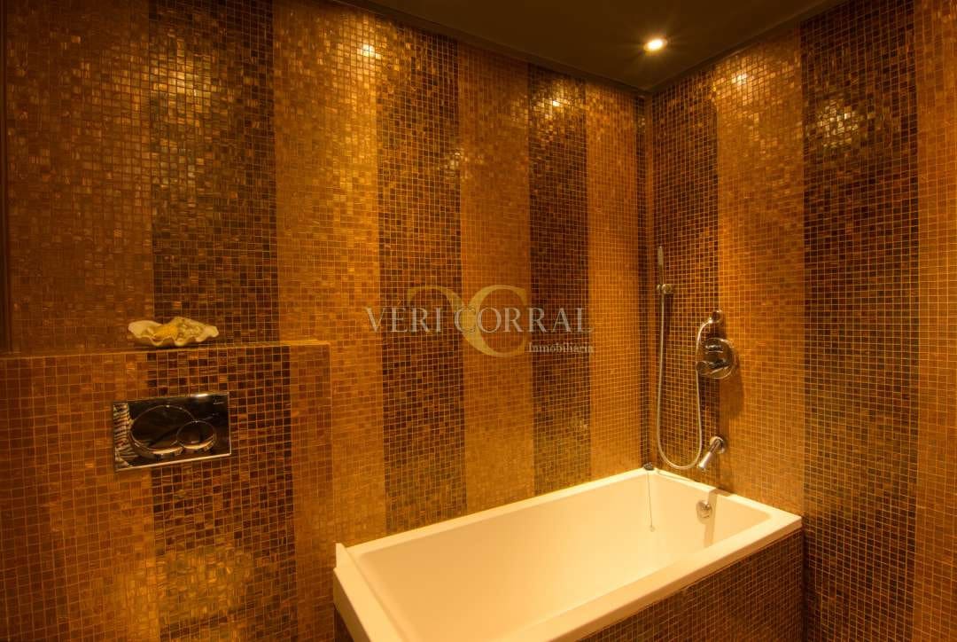 Apartamento de 3 habitaciones en Oviedo en venta - 550.000 € (Ref: 9443453)